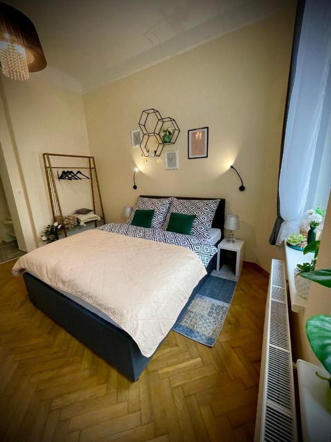 Apartment Villa Frank 마리안스케 라즈네 외부 사진