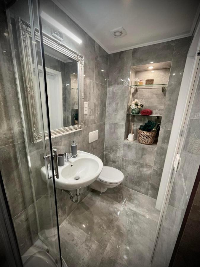 Apartment Villa Frank 마리안스케 라즈네 외부 사진