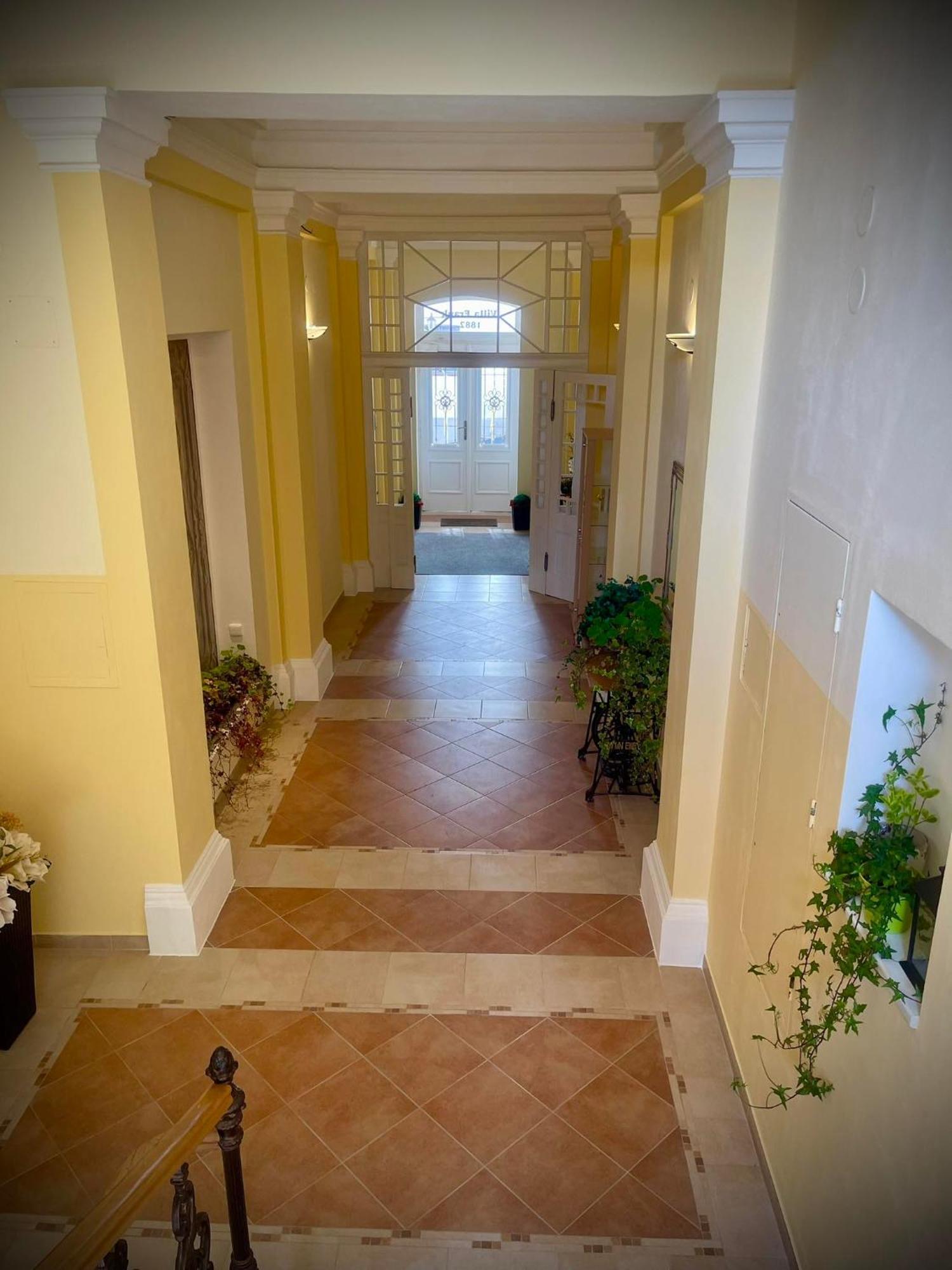 Apartment Villa Frank 마리안스케 라즈네 외부 사진