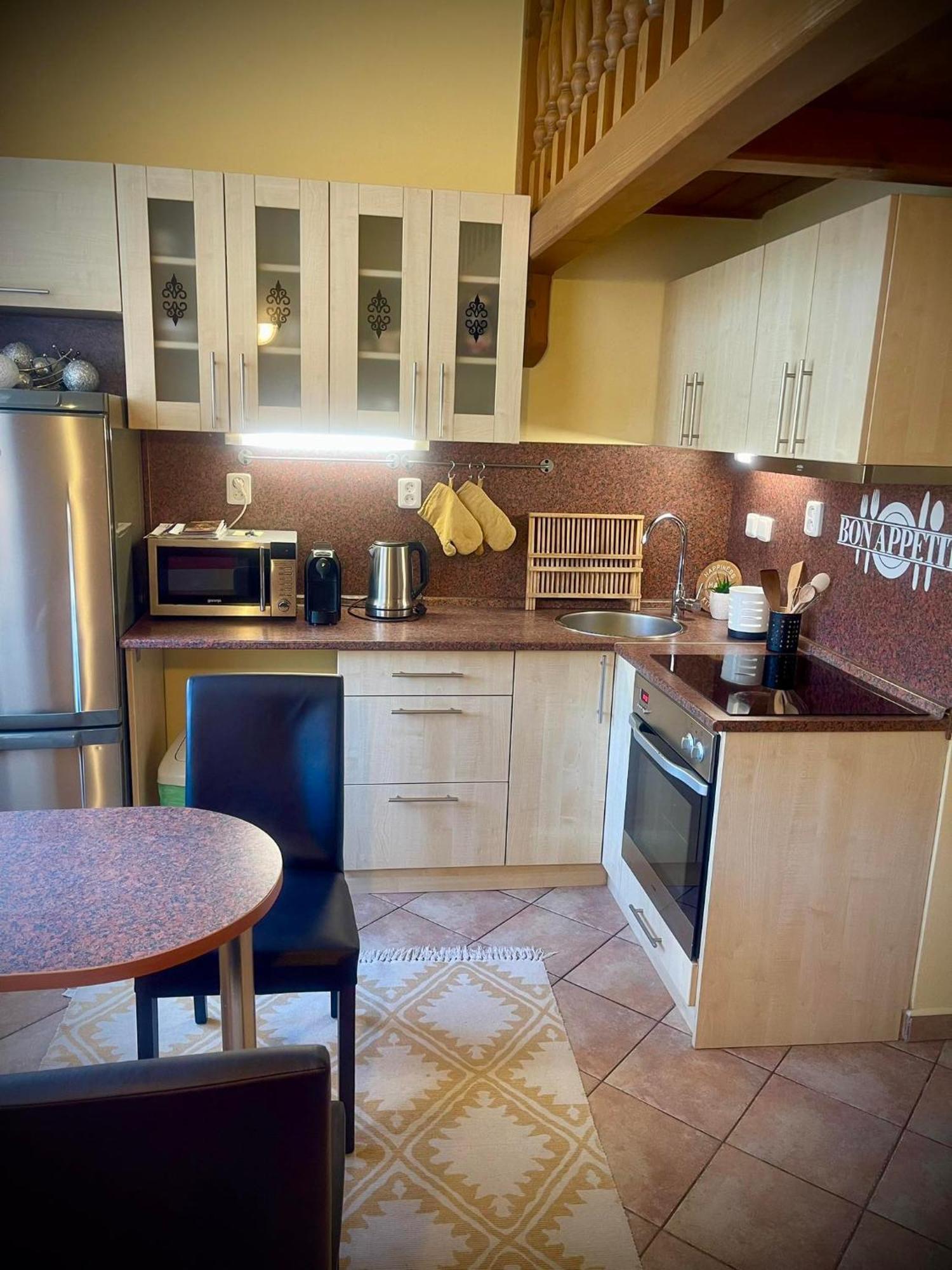 Apartment Villa Frank 마리안스케 라즈네 외부 사진