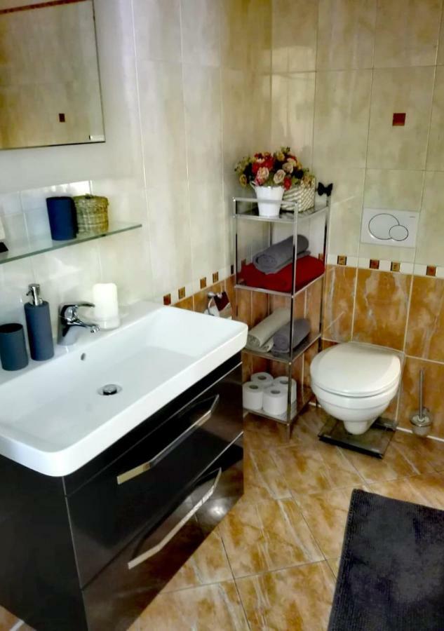 Apartment Villa Frank 마리안스케 라즈네 외부 사진